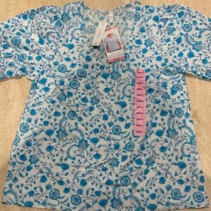 Draper James Vneck puff sleeve top. NWT